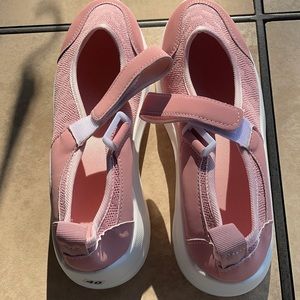 Never worn. Beautiful pastel pink walking shoes